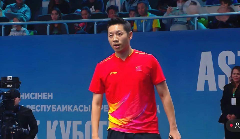 瑞典队碾压波兰队，许昕点燃赛场