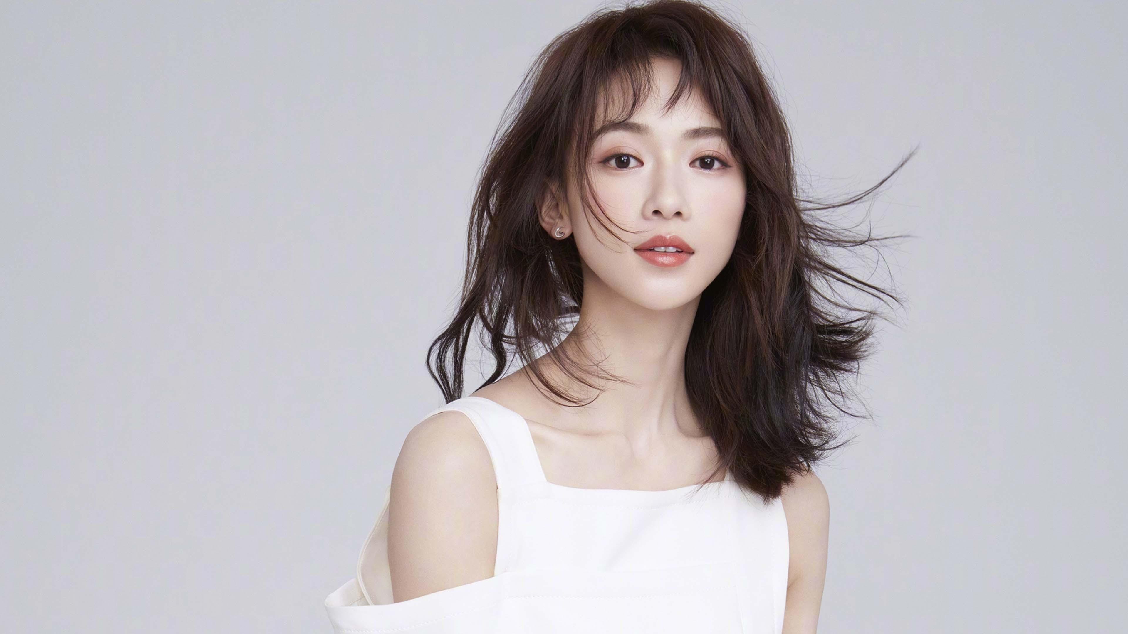 波兰之矛刺穿铁壁,迪亚斯踏上舞台便成神