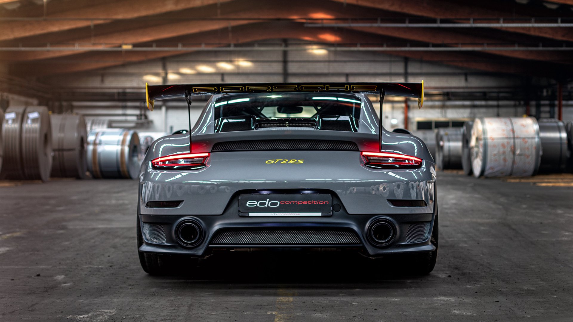 从防线到巅峰，阿坎吉的冠军级演出与哥伦比亚击碎巴西神话