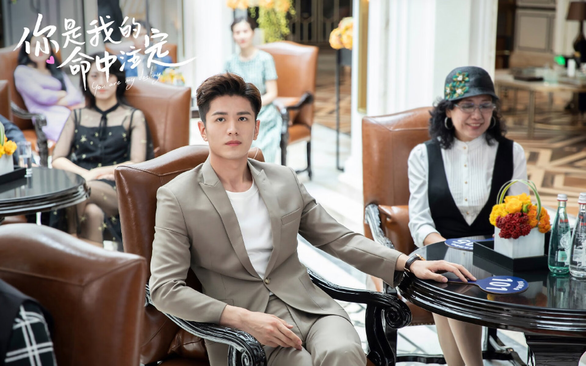 精密机器碾碎天赋风暴，阿尔瓦雷斯如何成为德式足球的最终答案